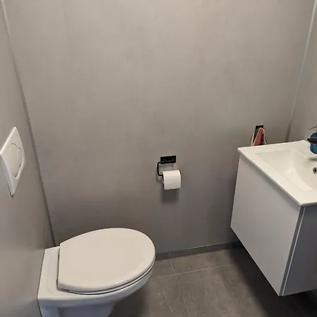 Holiday home Nydelig Hytte Med Fantastisk Beliggenhet Ved Sjoen